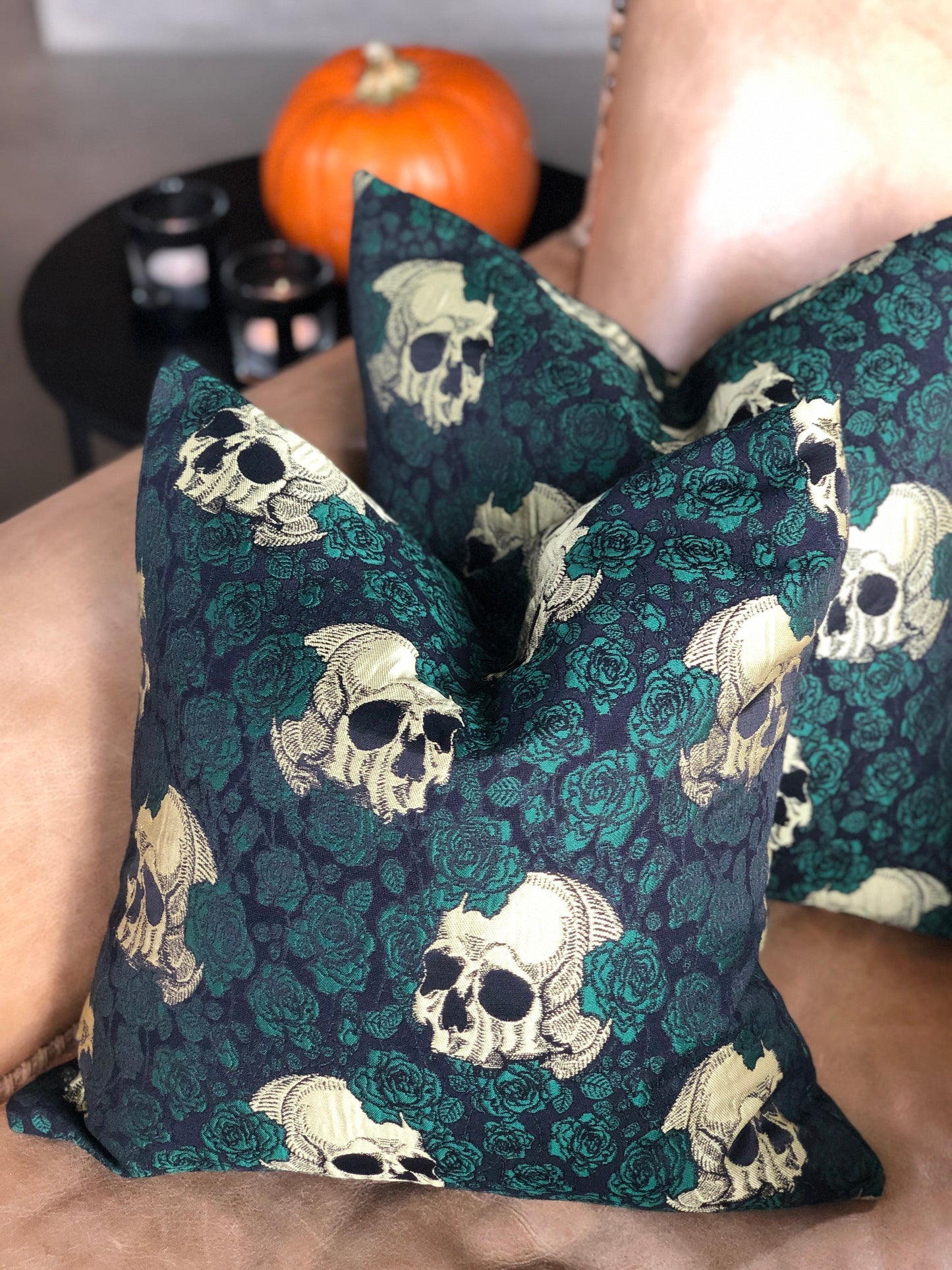 Pute i Green Skull & Roses Jacquard stoff