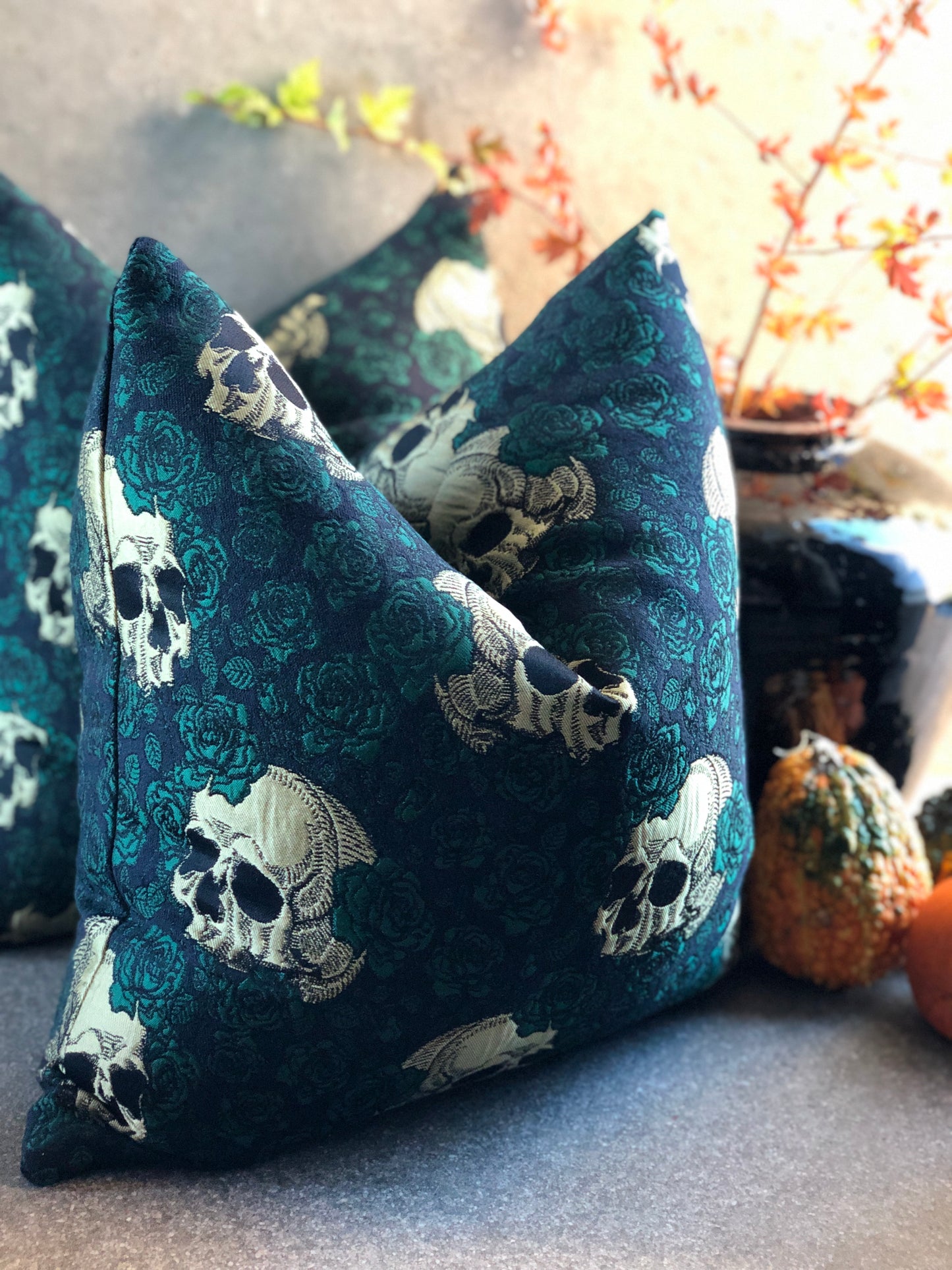 Pute i Green Skull & Roses Jacquard stoff